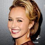 First pic of Hayden Panettiere posing for paparazzi in long night dress