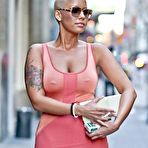 Second pic of Amber Rose legs and pokies paparazzi shots