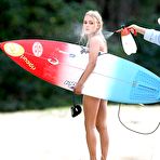 First pic of AnnaSophia Robb in bikini pictures on the set of Soul Surfer