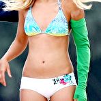 Third pic of AnnaSophia Robb in bikini pictures on the set of Soul Surfer