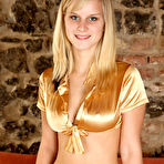 First pic of Marry Queen - Attractive blonde cuttie Marry Queen strips her golden colored clothes and shows off.