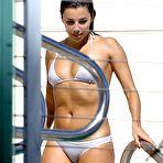 Third pic of Eva Longoria hard nipps under wet bikini