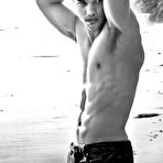 First pic of BannedMaleCelebs.com | Taylor Lautner nude photos