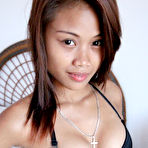 First pic of Filipina Sex Diary presents teen Manila hooker LAiza