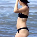 Second pic of Miley Cyrus in black bikini in Hawaii
