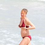 Second pic of Uma Thurman hard nipples under red bikini