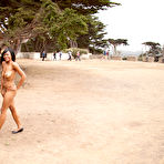 Fourth pic of Simone - Public nudity in San Francisco California