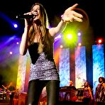 First pic of Joss Stone performing live at the Coliseu in Lisbon