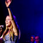 Second pic of Joss Stone performing live at the Coliseu in Lisbon