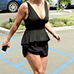 Third pic of Britney Spears shows her legs