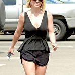 Fourth pic of Britney Spears shows her legs