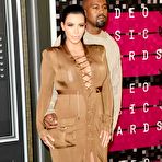 Second pic of Kim Kardashian pregnant at MTV Video Music Awards