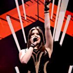 First pic of Hailee Steinfeld performs at Jingle Ball 2015