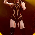 Second pic of Hailee Steinfeld performs at Jingle Ball 2015
