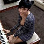 Second pic of Kim Piano Downblouse Loving Nude / Hotty Stop