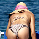 Fourth pic of Jenna Dewan sexy in bikini on the beach