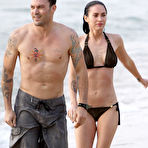 Third pic of Popoholic  » Blog Archive   » Megan Fox Jumps Into A Bikini, Looks Ridiculously Sexy Doing So