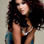Fourth pic of Joss Stone shows her legs photoshoot