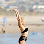 First pic of Kesha Sebert in black bikini on the beach