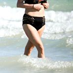 Third pic of Kesha Sebert in black bikini on the beach