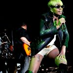 Second pic of Mary Jane Blige performe at Raggamuffin music festival