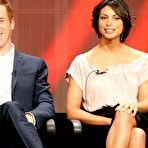 Second pic of Morena Baccarin shows her legs at press tour