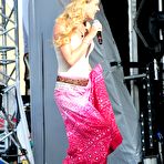 First pic of Joss Stone performing at CarFest North