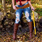First pic of Nikki Sims the Lumberjack