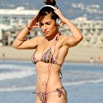 Second pic of Sarah Shahi sexy in bikini on the beach in Santa Monica