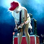 Fourth pic of The Ting Tings performs in shrt dresses at V festival