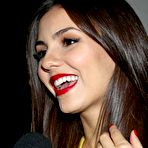 Second pic of Victoria Justice ion short yellow dress at Fun Size premiere