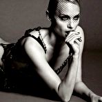 Third pic of Amber Valletta toplss and fully nude
