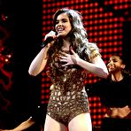 Fourth pic of Hailee Steinfeld at KISS 108s Jingle Ball