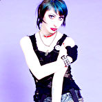 First pic of Skinny goth girl Stephanie Slaughter with raven hair and pale skin exposes her slit