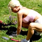 First pic of Kelly Erikson: Kelly Erikson sunbathing, getting naked... - BabesAndStars.com