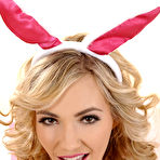 First pic of Sophia Knight  in Easter Bunny Gets Buzzy!