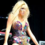 Second pic of Kesha Sebert sexy performs on the stage in London