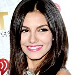 First pic of Victoria Justice