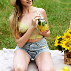 First pic of Kira Kinky on a Solo Picnic