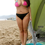 Fourth pic of Angela White Beach Day Flasher for Zishy - Curvy Erotic