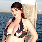 First pic of Lorna Morgan Nude On The Dock Scoreland - Curvy Erotic