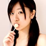 Fourth pic of GRAVURE.COM Shizuku - Lollipop しずく