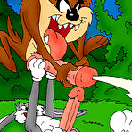Third pic of Horny Bugs Bunny wanna screw Daffy Duck xxx cartoon porn