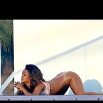 Third pic of Rihanna shows pussy and naked butt