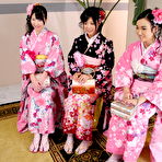 First pic of   Uta Kohaku, Sanae Momoi and Hina are learning new things | JapanHDV