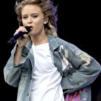 Second pic of Zara Larsson sexy perfoms on the stage