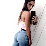 Second pic of Snickers Baby Ass In Jeans nude pics - Bunnylust.com