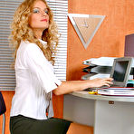 First pic of SecretaryPantyhose :: Miranda kinky secretary in pantyhose