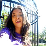 Second pic of Frida Sante backyard selfies (12 pics)