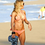 Third pic of Leann Rimes in Hawaii - 16 Pics | xHamster